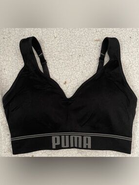 L🖤: PUMA Sports Bra